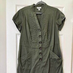Green dress with button/snap front closure Size 14W